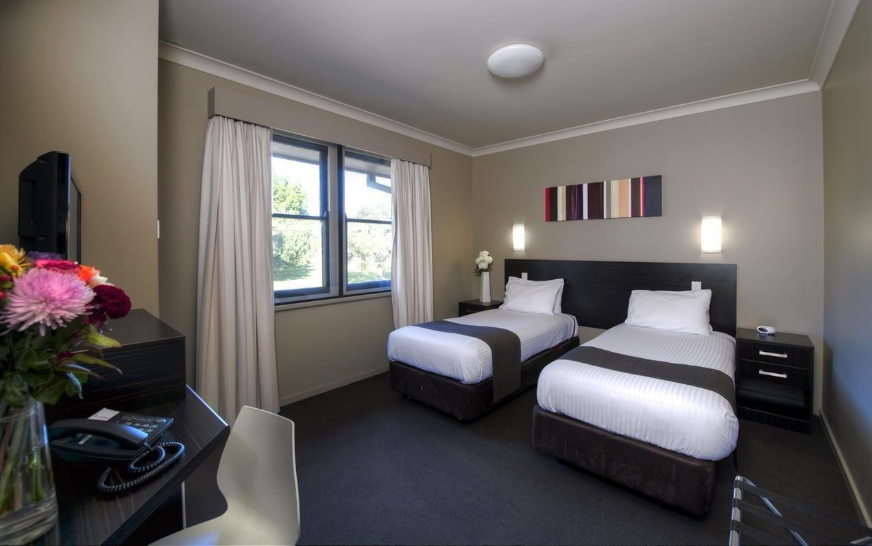Best Western Blackbutt Inn New Lambton Екстер'єр фото