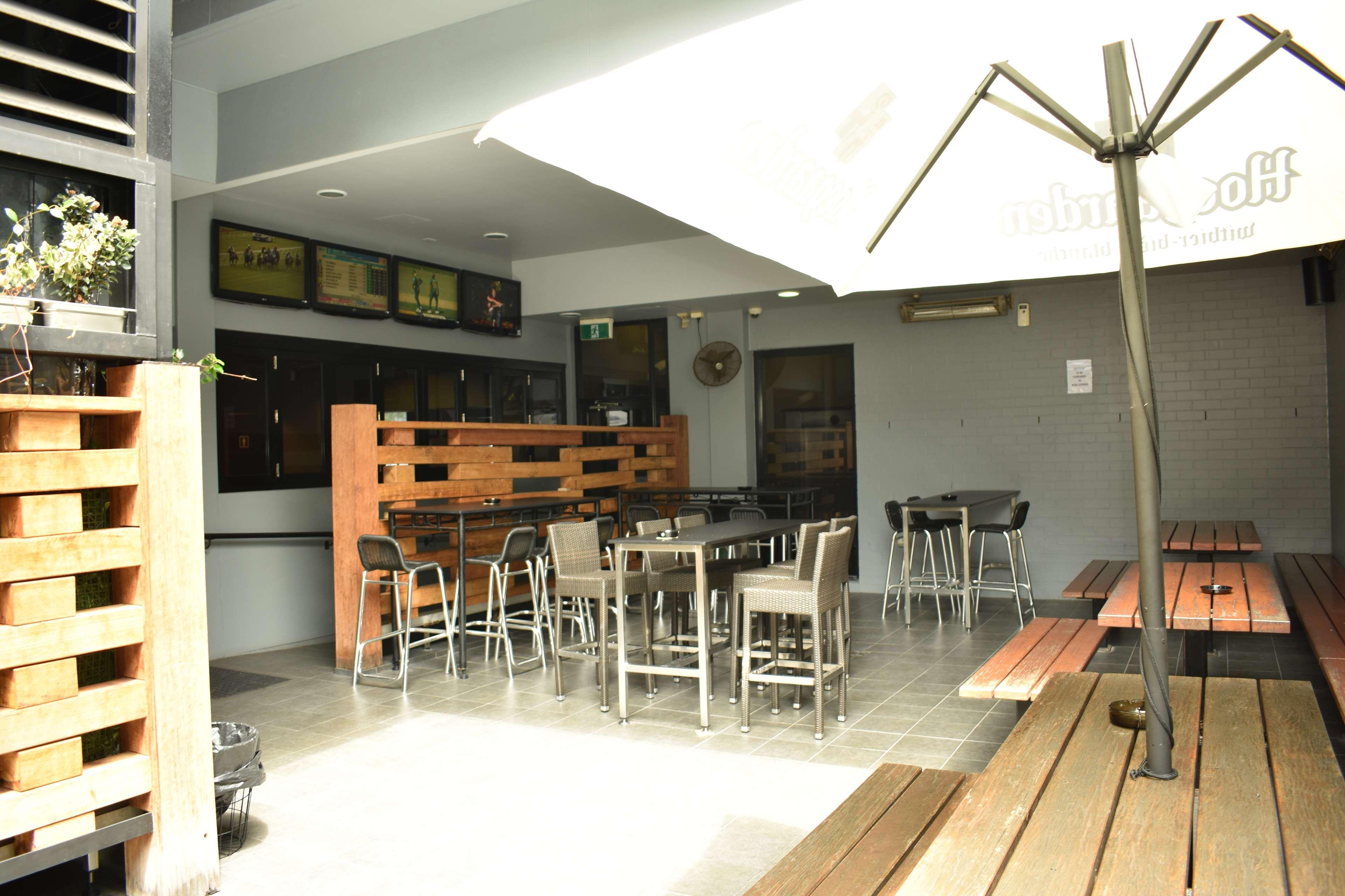 Best Western Blackbutt Inn New Lambton Екстер'єр фото