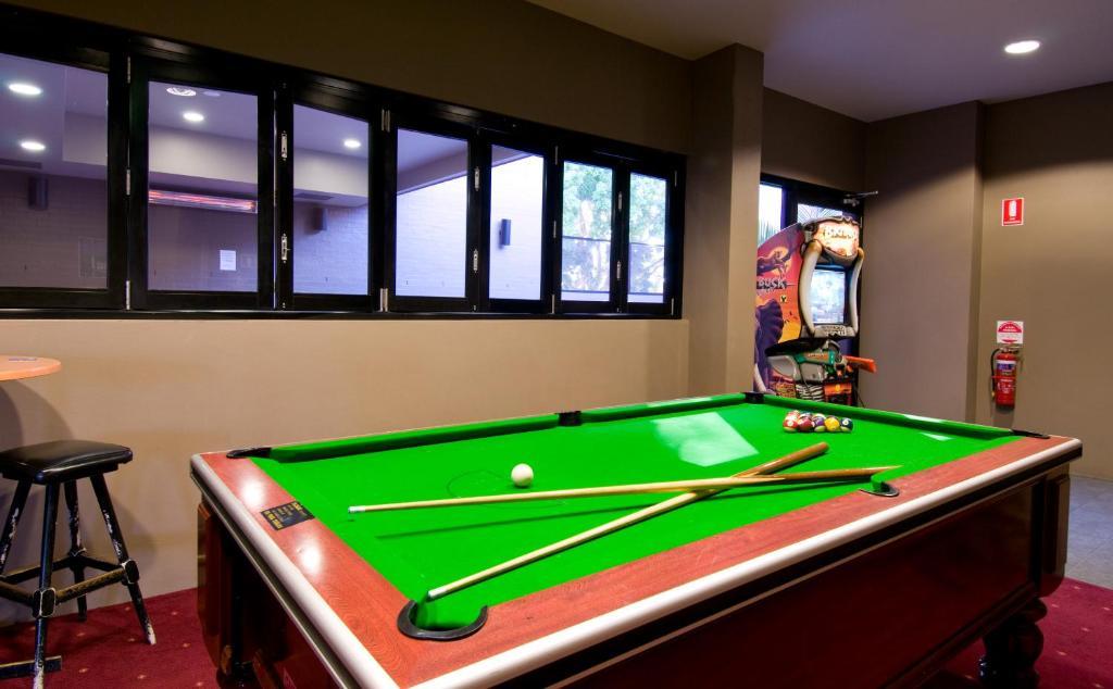 Best Western Blackbutt Inn New Lambton Екстер'єр фото