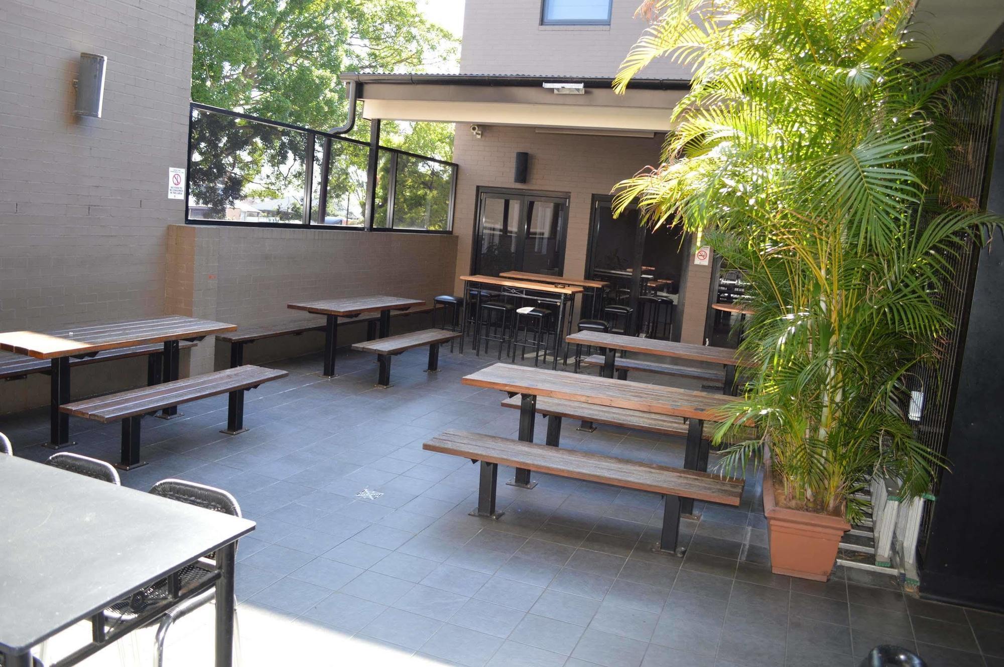 Best Western Blackbutt Inn New Lambton Екстер'єр фото
